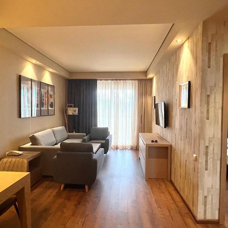 Luxury Oasis Apartment Чакви Екстериор снимка