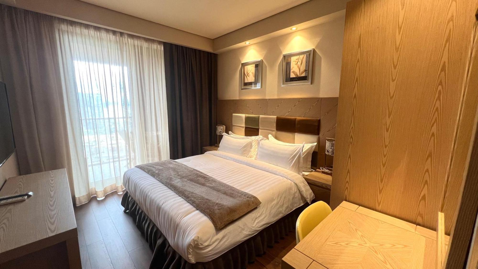 Luxury Oasis Apartment Чакви Стая снимка