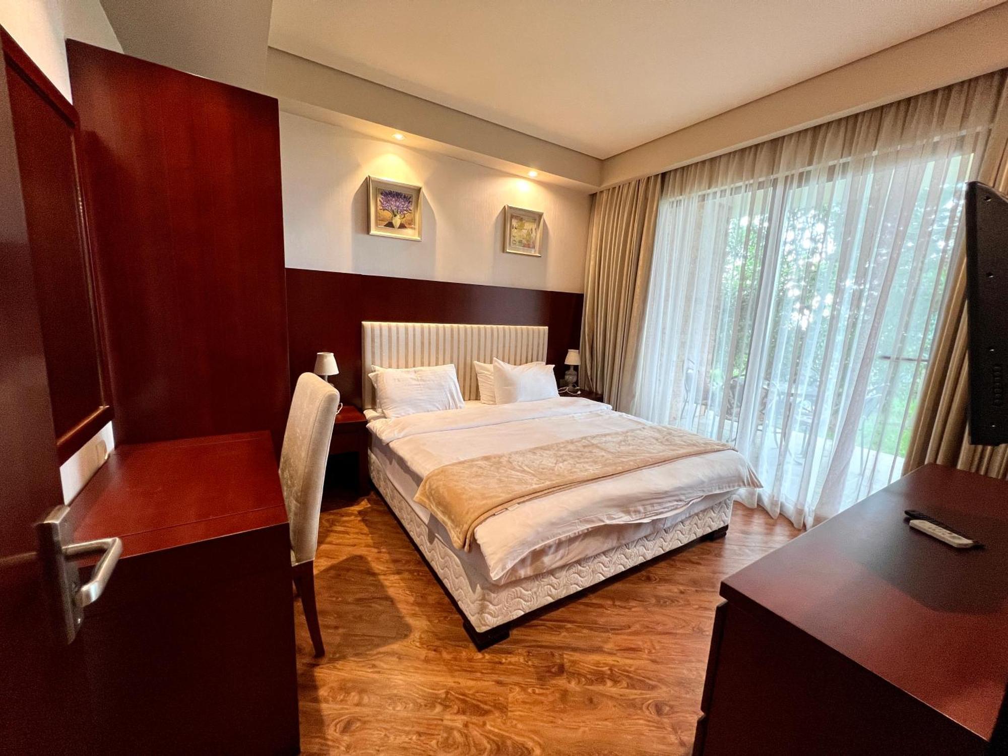 Luxury Oasis Apartment Чакви Стая снимка