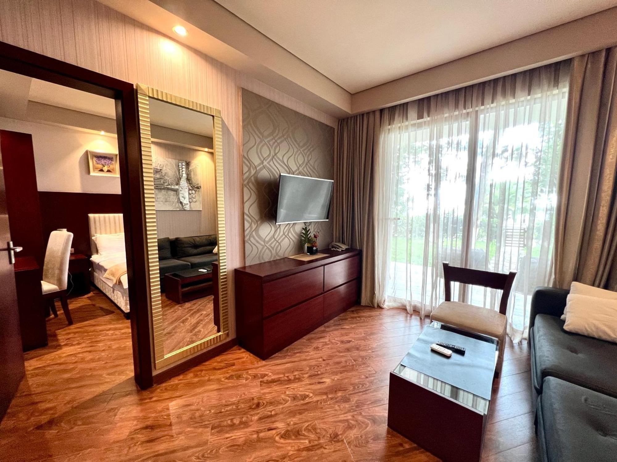 Luxury Oasis Apartment Чакви Стая снимка