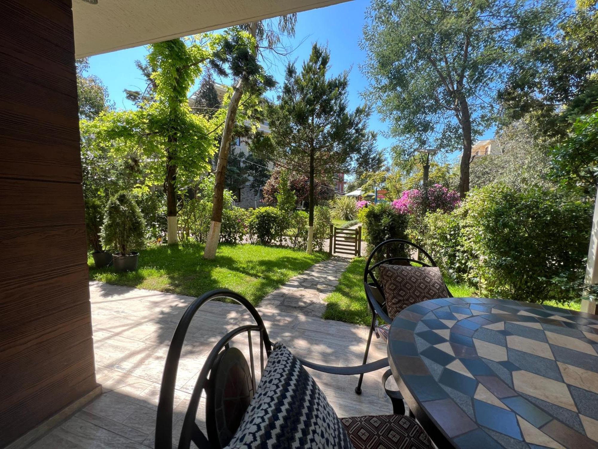 Luxury Oasis Apartment Чакви Стая снимка